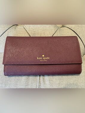 Kate Spade Winni Saffiano Leather Wallet Phone Crossbody Clutch Burgundy - EUC